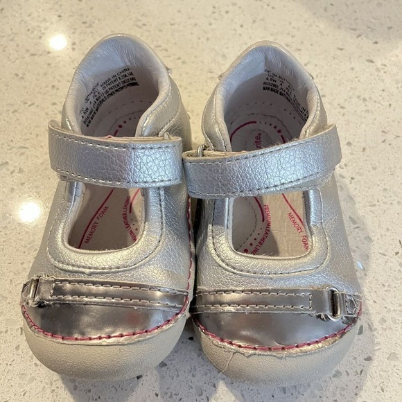 Stride Rite SM Buttercup Silver Cute Mary Jane Shoes Toddler Girl's 4.5 W US - Picture 1 of 6